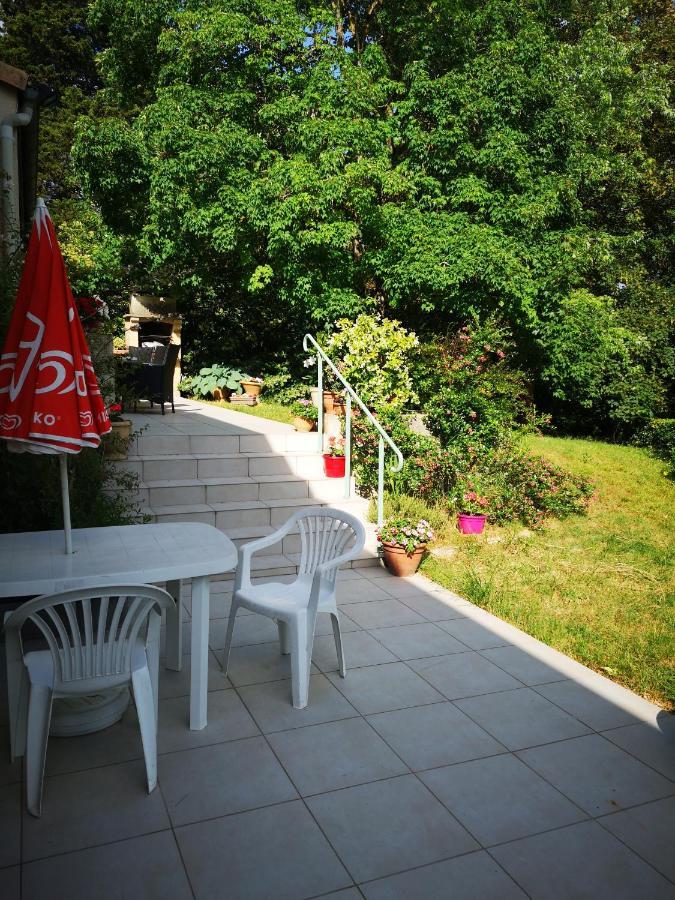 Apartamento Chez Eliane Villeneuve-la-Comptal Exterior foto
